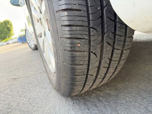 Used 2011 Chevrolet Cruze LS image 34