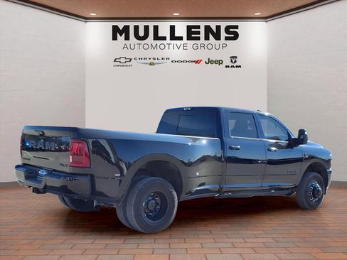 New 2025 RAM 3500 Laramie image 5