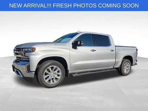 Used 2019 Chevrolet Silverado 1500 LTZ w/ LTZ Plus Package RWD image 2