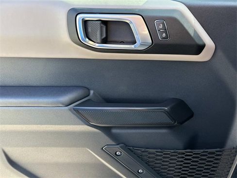 Certified 2024 Ford Bronco Wildtrak image 29