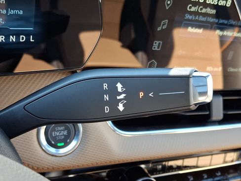 New 2026 Chevrolet Equinox ACTIV w/ Convenience Package III image 13