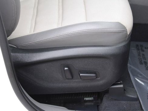 Used 2020 Kia Sorento SX image 22