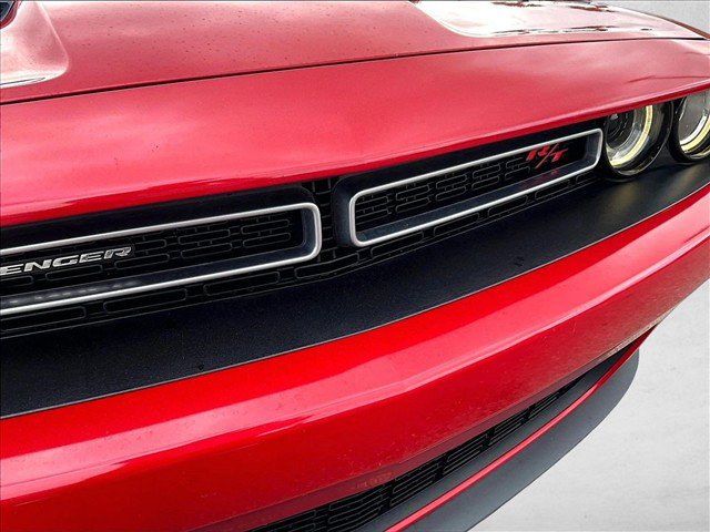 Used 2015 Dodge Challenger R/T Plus RWD image 27