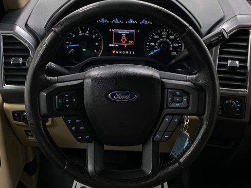 Used 2016 Ford F150 XLT w/ Equipment Group 302A Luxury AWD/4WD image 16