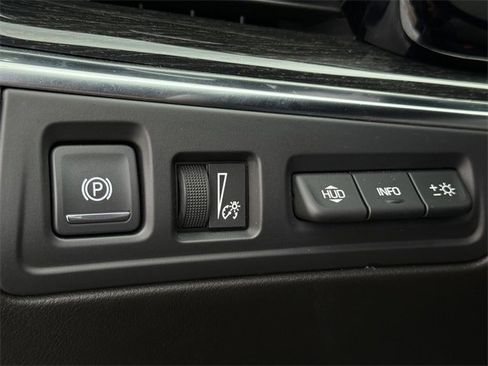 Used 2022 Cadillac XT5 Premium Luxury w/ Technology Package image 23