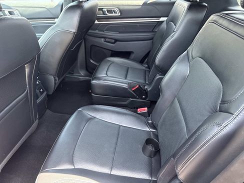 Used 2018 Ford Explorer Limited w/ Equipment Group 301A FWD image 25