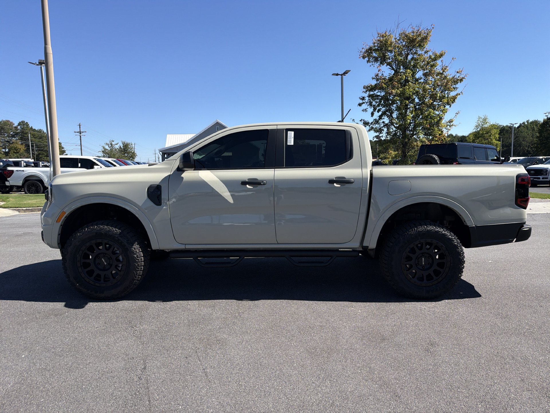 New 2026 Ford Ranger XLT w/ Black Appearance Package RWD image 23