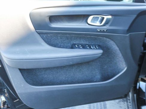 Used 2023 Volvo C40 P8 Recharge Plus w/ Protection Package Premier image 21