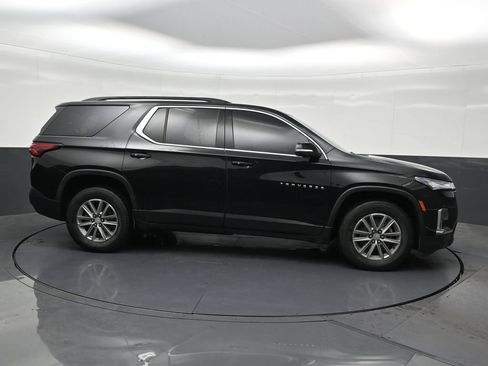Used 2023 Chevrolet Traverse LT FWD image 7