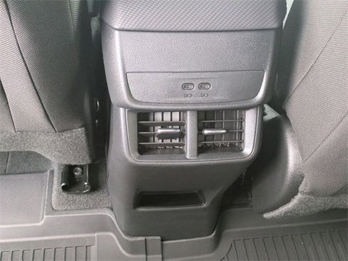 New 2026 Chevrolet Equinox LT w/ Safety and Technology Package image 29