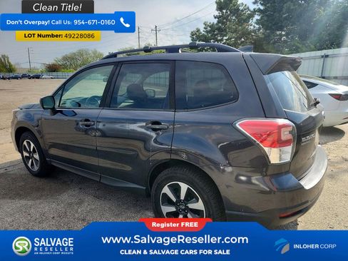 Used 2018 Subaru Forester 2.5i Premium image 3