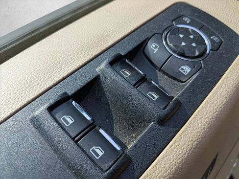 Used 2016 Ford F150 Lariat RWD image 11