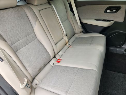 Certified 2022 Nissan Rogue SV AWD/4WD image 15