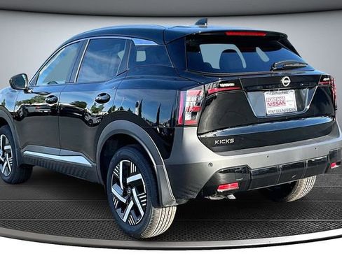 New 2026 Nissan Kicks SV FWD image 3