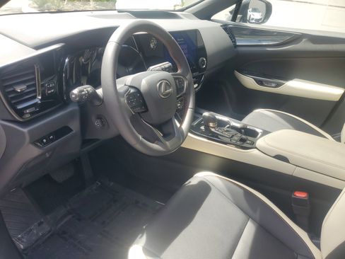 Used 2023 Lexus NX 350 AWD image 16