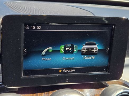 Used 2019 Mercedes-Benz C 300 Sedan image 18