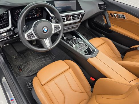 Certified 2022 BMW Z4 M40i w/ Premium Package image 11