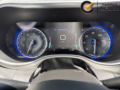 Used 2024 Chrysler Pacifica Pinnacle w/ Trailer Tow Group FWD image 69