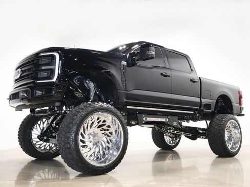 Used 2024 Ford F350 Limited w/ FX4 Off-Road Package image 13