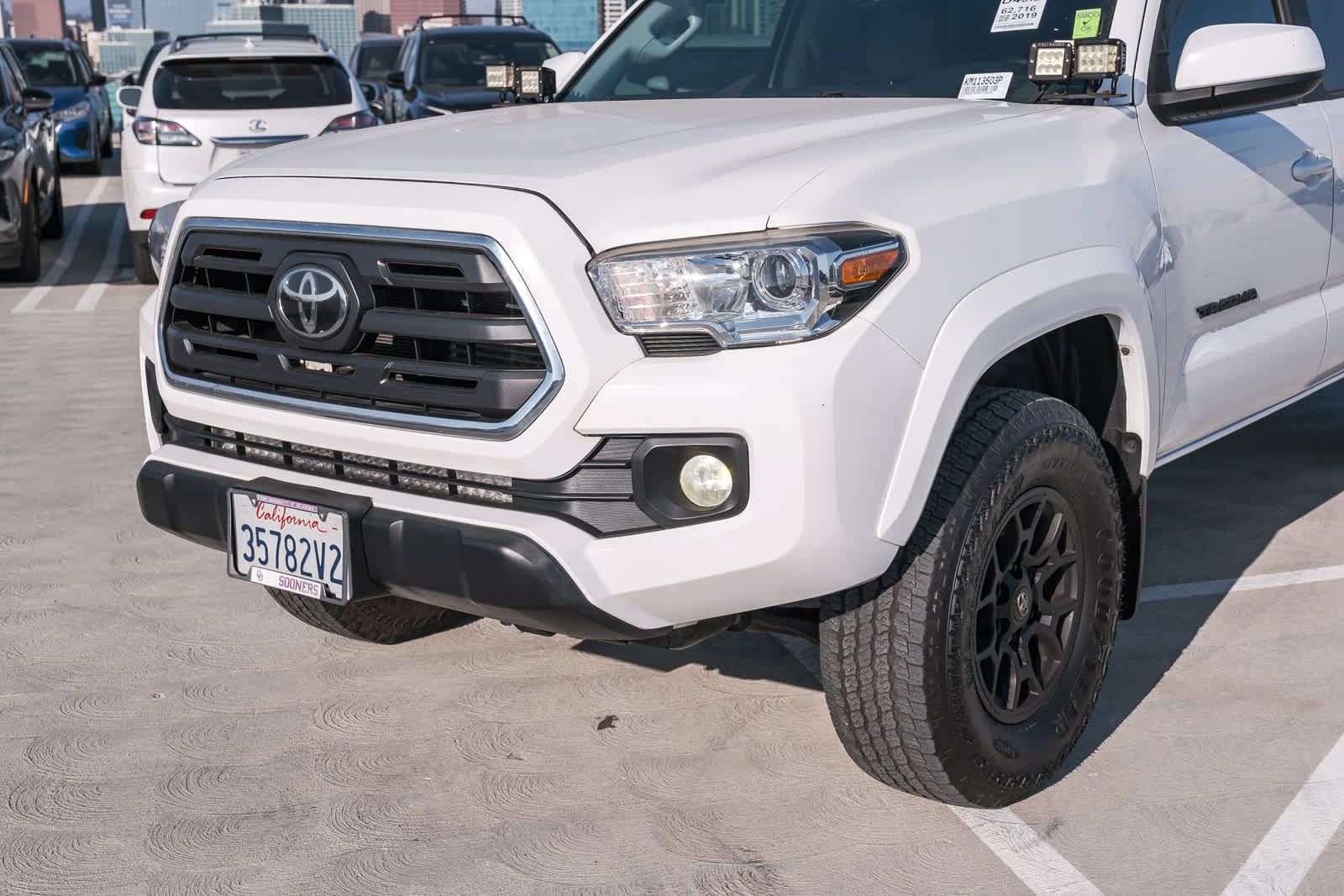 Used 2019 Toyota Tacoma SR5 RWD image 11