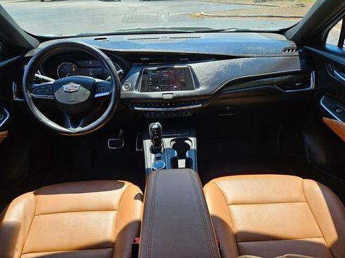 Used 2023 Cadillac XT4 Sport FWD image 13