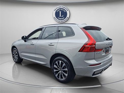 Certified 2025 Volvo XC60 B5 Plus image 4