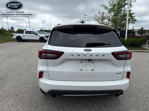 Used 2023 Ford Escape ST-Line AWD/4WD image 6
