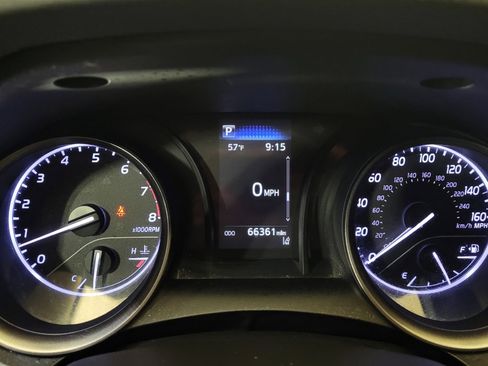 Used 2022 Toyota Camry SE image 23