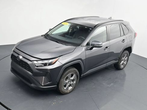 Used 2024 Toyota RAV4 XLE FWD image 27