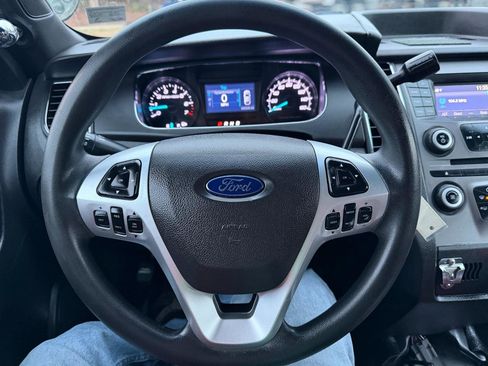 Used 2018 Ford Taurus Police Interceptor AWD image 12