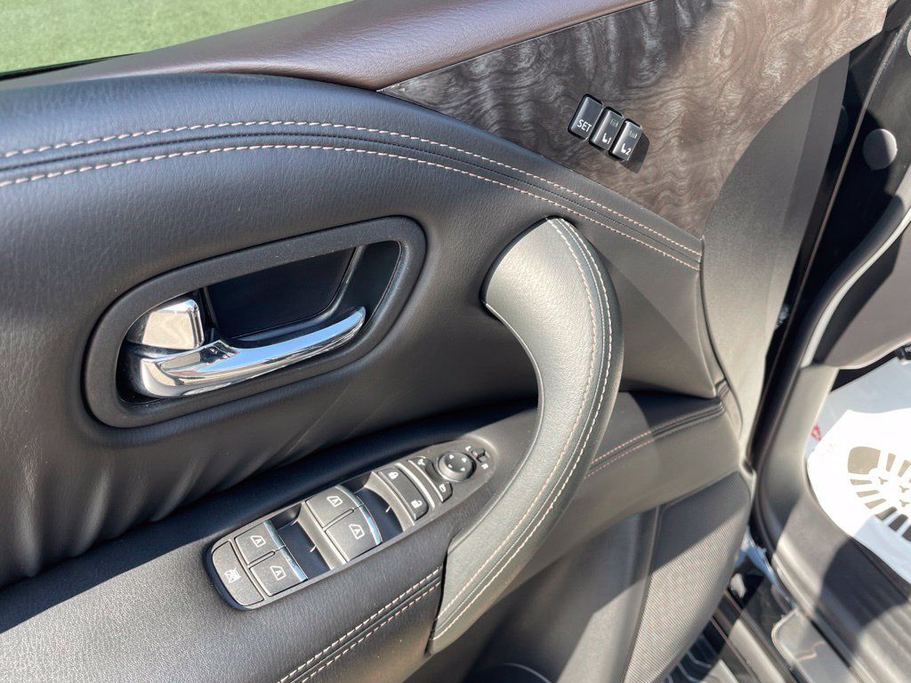 Used 2021 Nissan Armada Platinum RWD image 17
