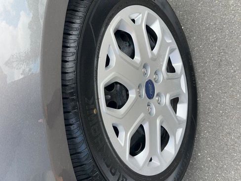 Used 2012 Ford Focus SE image 19