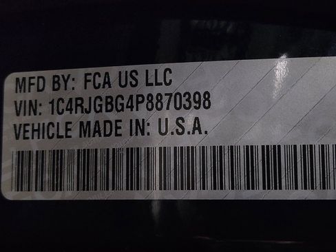 Used 2023 Jeep Grand Cherokee Limited RWD image 33