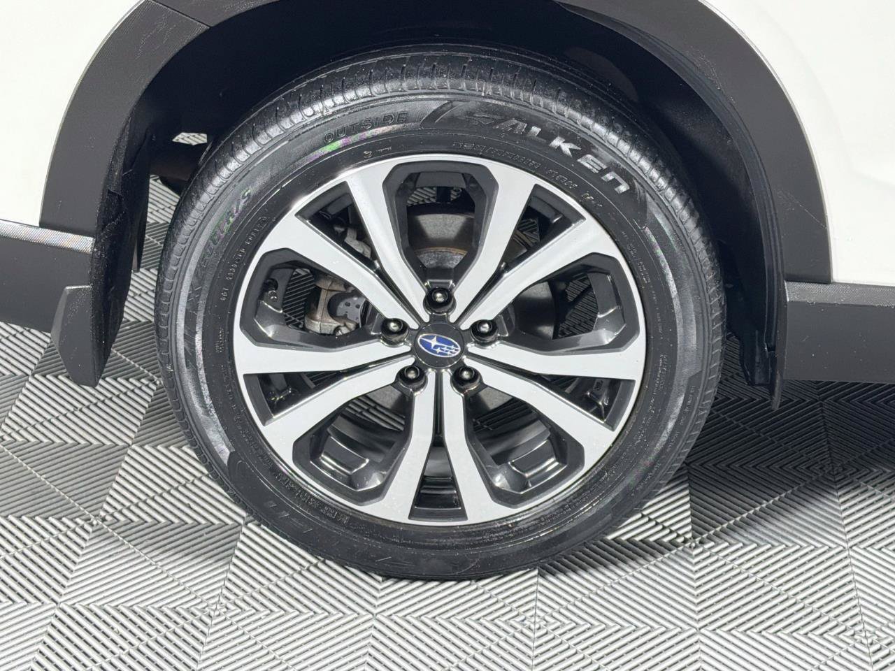 Used 2019 Subaru Forester Limited AWD/4WD image 30