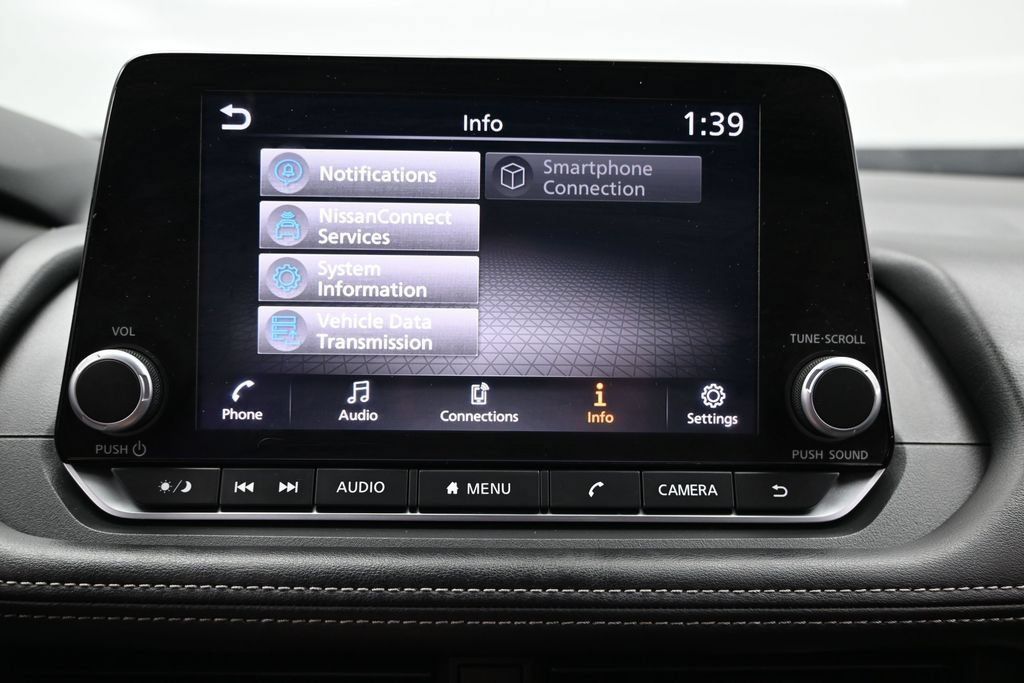 Used 2025 Nissan Rogue SV AWD/4WD image 33