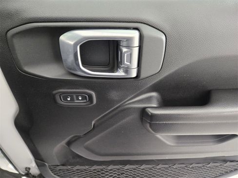 Used 2020 Jeep Gladiator Rubicon image 21