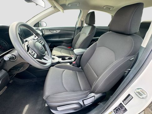 Used 2019 Kia Forte LXS FWD image 23