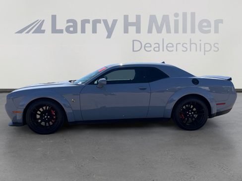 Used 2021 Dodge Challenger R/T Scat Pack RWD image 2