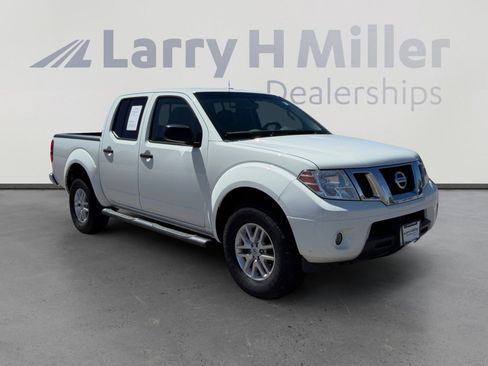 Used 2017 Nissan Frontier SV w/ SV Value Truck Package image 8