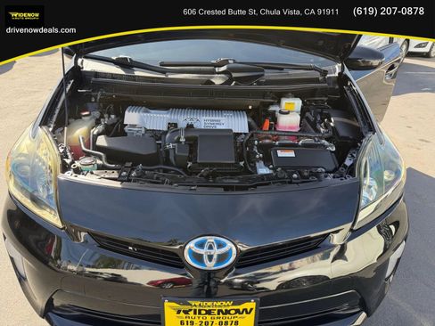 Used 2015 Toyota Prius Two image 27