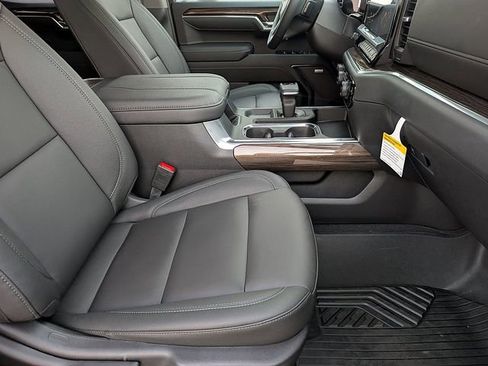 New 2026 Chevrolet Silverado 1500 LT Trail Boss w/ LT Trail Boss Premium Package AWD/4WD image 12