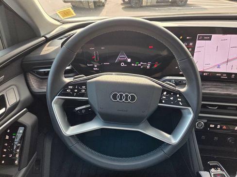 Used 2025 Audi Q5 Premium Plus w/ Premium Plus AWD/4WD image 14