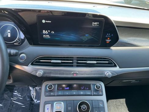 Used 2022 Hyundai Palisade Limited FWD image 14