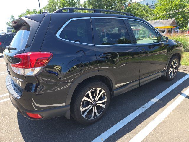 Used 2023 Subaru Forester Limited AWD/4WD image 15