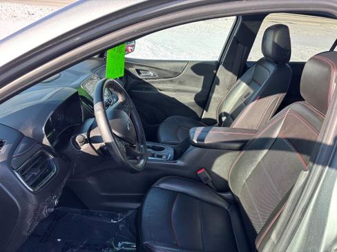 Used 2023 Chevrolet Equinox RS w/ RS Leather Package image 7