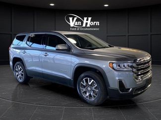 Used 2023 GMC Acadia SLE video 1