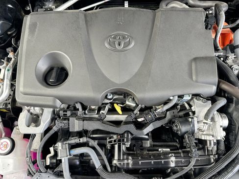 Used 2025 Toyota Camry LE image 27