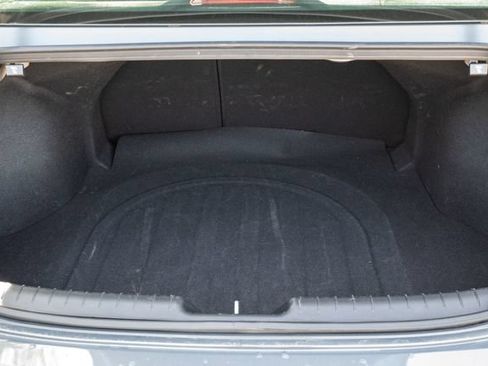 Certified 2025 Hyundai Elantra Limited FWD image 33