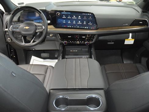 New 2026 Chevrolet Suburban High Country image 31