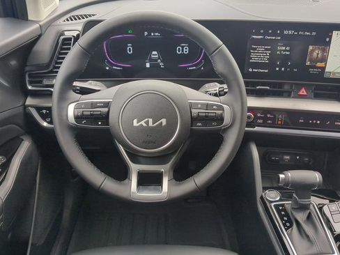 Certified 2025 Kia Sportage EX w/ Premium Package image 15
